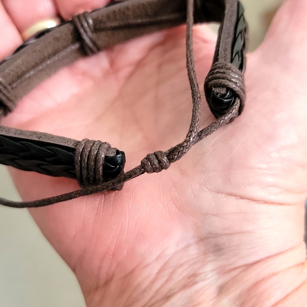 Adjustable Braided Faux Leather Steampunk Wristband Black Brown OS NEW - Picture 3 of 8